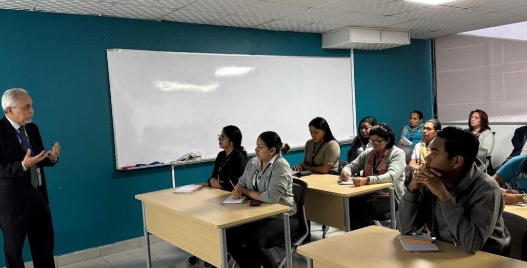 UAF CAPACITA A FUNCIONARIOS DEL BANCO HIPOTECARIO SOBRE LA PREVENCIÓN DE DELITOS FINANCIEROS