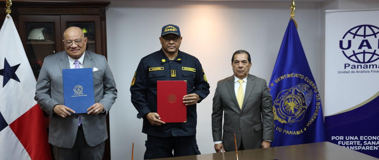 UAF Refuerza Capacitación Técnica en Materia de Seguridad y Control de Armas · Noticias · UAF