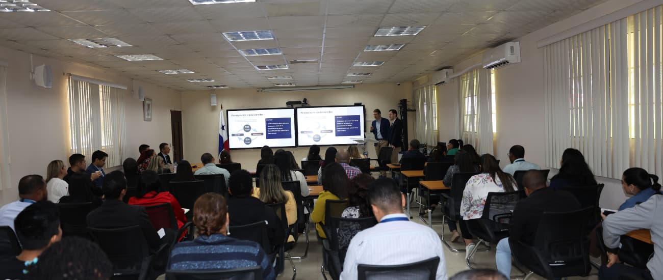 UAF Refuerza Capacitación Técnica en Materia de Seguridad y Control de Armas · Noticias · UAF