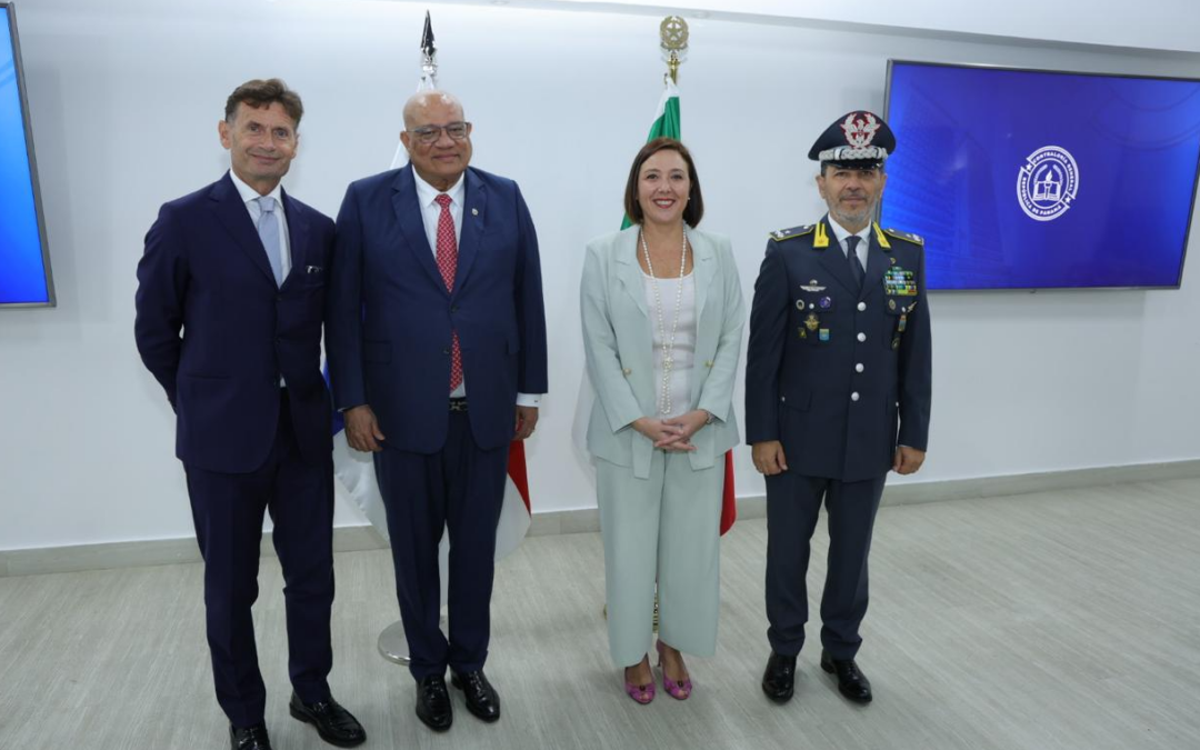 UAF y Embajada de Italia fortalecen la lucha contra el crimen organizado transnacional mediante foro especializado